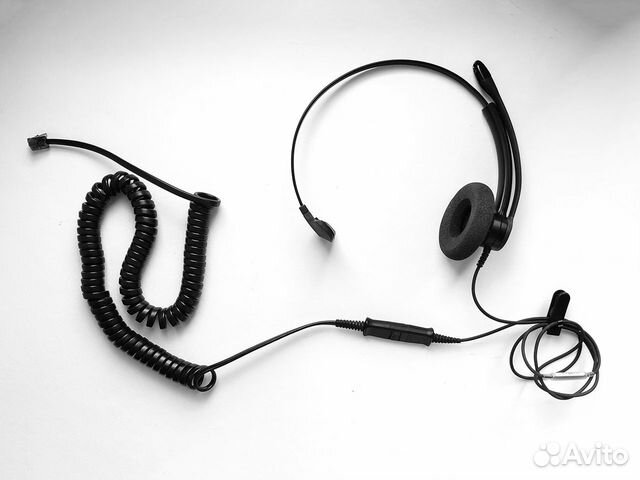 Проводная гарнитура Plantronics