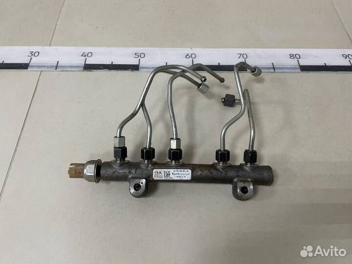 Рейка топливная рампа Peugeot Traveller 2016