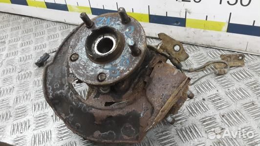 Ступица передняя правая toyota RAV 4 ZSA3 (7NI02N9