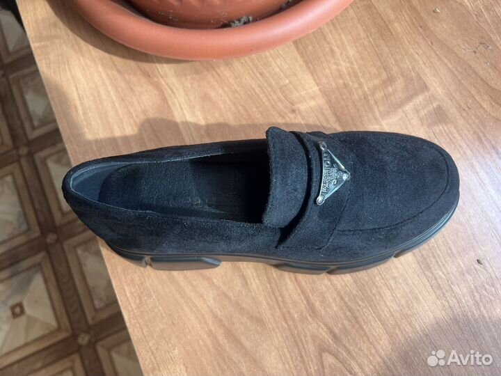 Лоферы женские