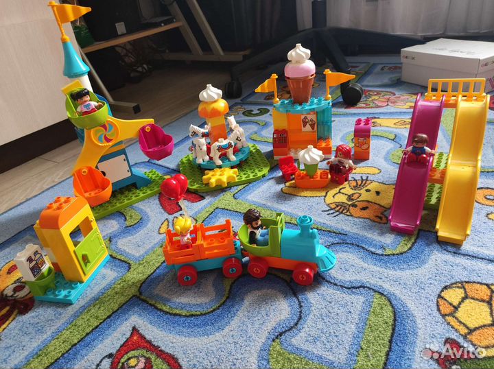 Lego duplo большой парк аттракционов