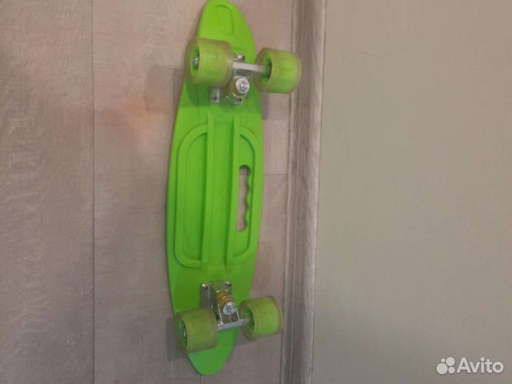 Скейтборд зеленый новый