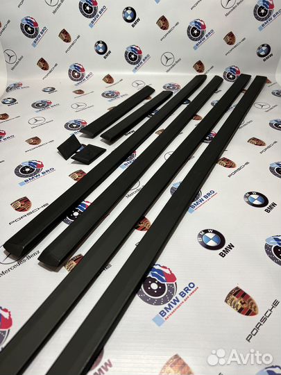 Молдинги BMW E34 средние
