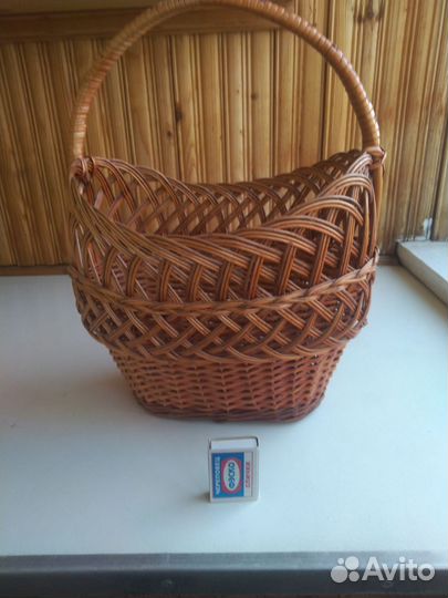 Корзинка плетенная