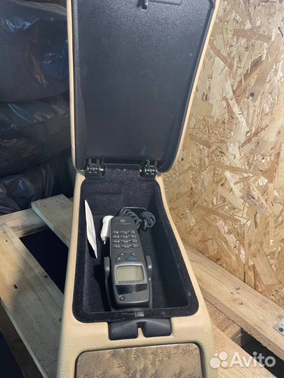 Подлокотник Мерседес w210 e55amg