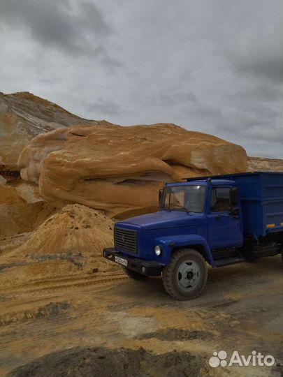 Доставка: песок, щебень