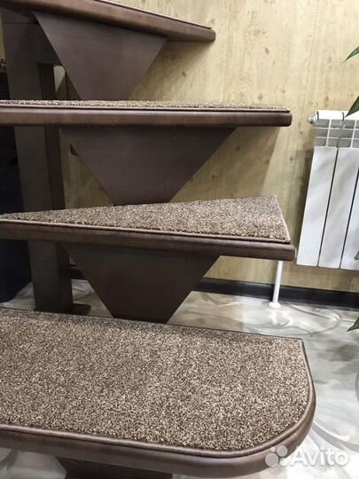 Оверлок на дому, коврики на ступени лестниц