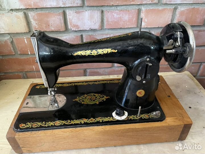 Швейная машинка Зингер ручная б/у