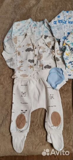 Пакетом для новорожденного(распашонки, ползунки)
