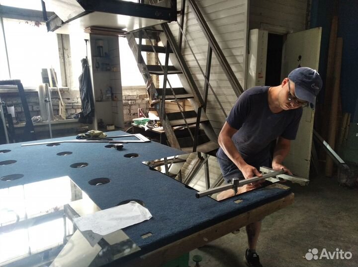 Резка стекла и зеркал по размерам