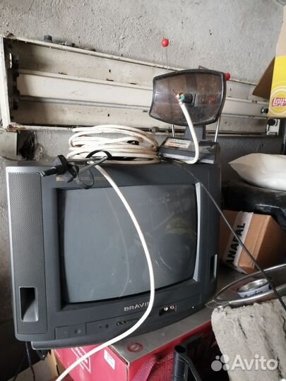 Продам телевизор