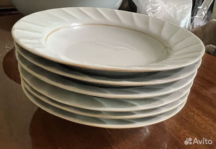 Наборы тарелок