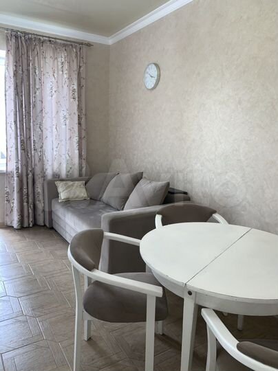 2-к. квартира, 82 м², 6/9 эт.