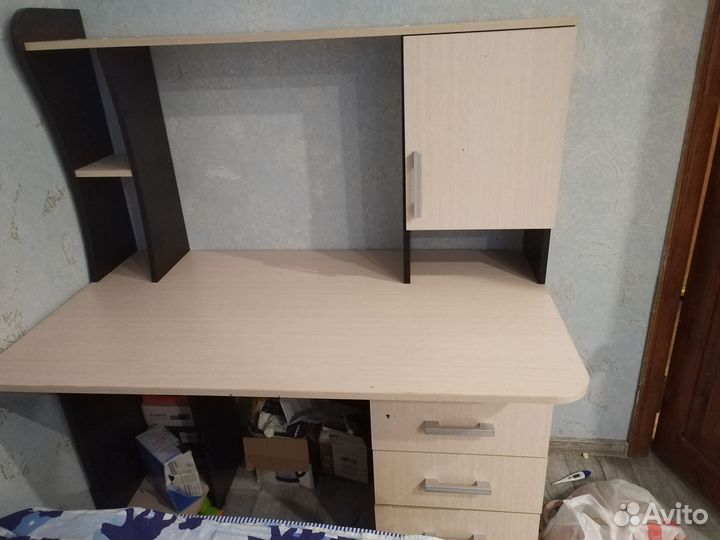 Компьютерный стол