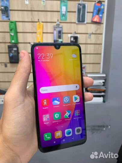 Телефон Redmi 7