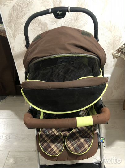Коляска прогулочная