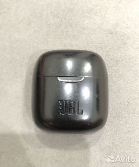 Jbl tune 220 tws кейс