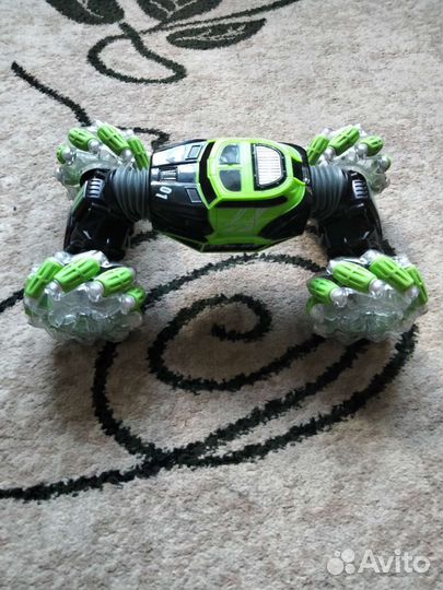 Машинка перевертыш на радиоуправлении