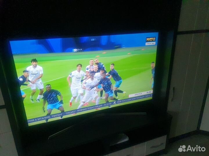 Телевизор Samsung UE49MU6100U 4K UHD HDR