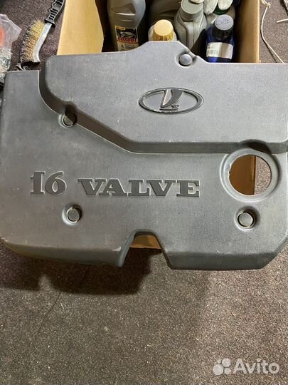 Крышка на двигатель приора