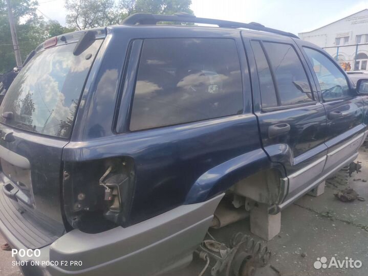 В разборе jeep grand cherokee 2001