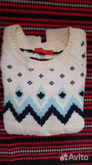 Свитер для девочки р.S