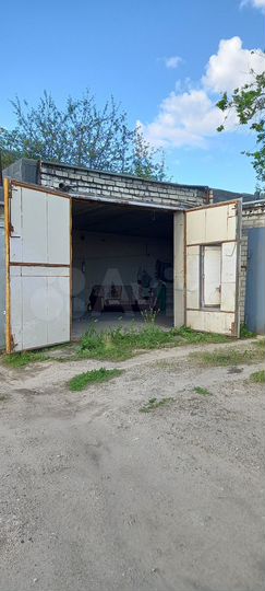 Гараж, > 30 м²