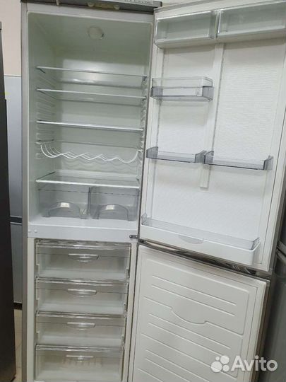 Холодильник Атлант. 2компрессора
