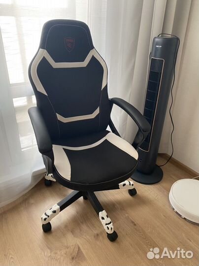 Компьютерное кресло