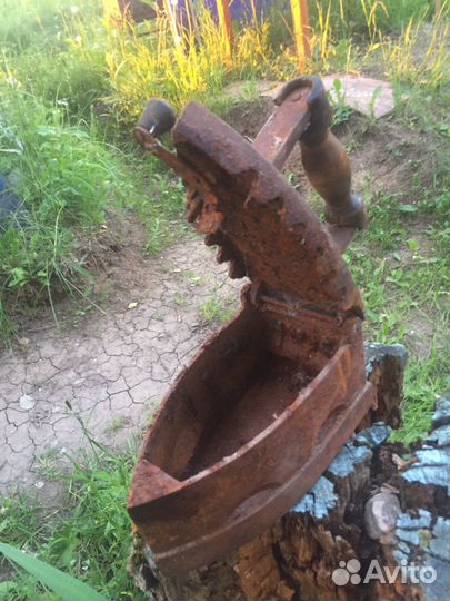 Утюг угольный