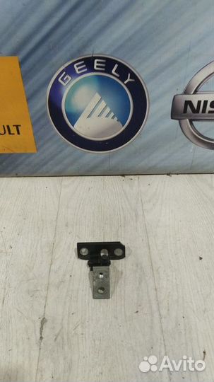 Петля двери Geely atlas Прав