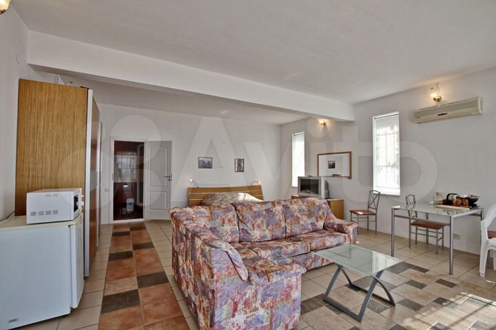 Гостиница, 1369 м²