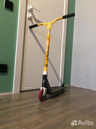 Трюковой самокат