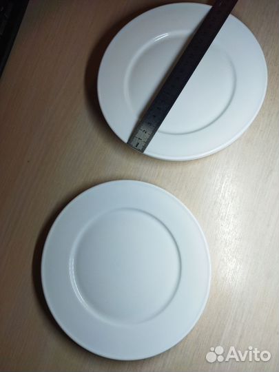 Посуда сахарница ложки вилки