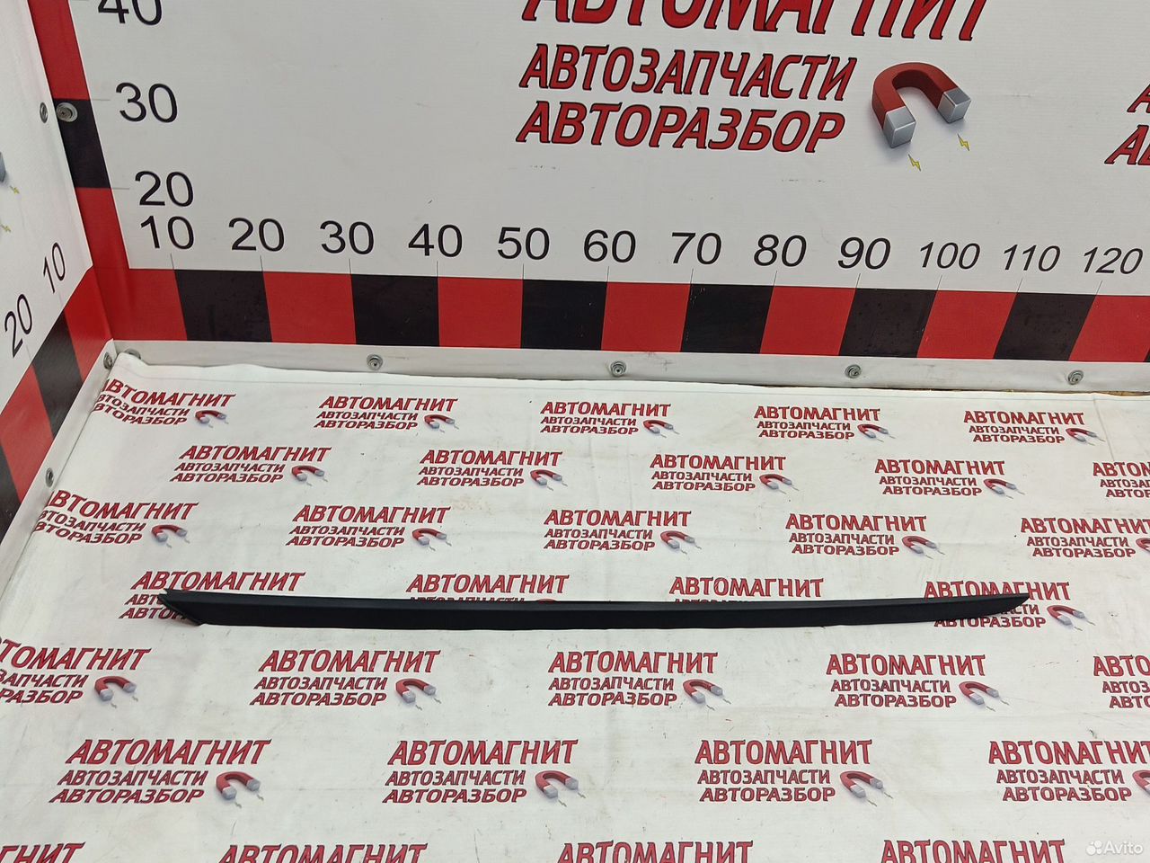 Молдинг лобового стекла левый Voyah Free