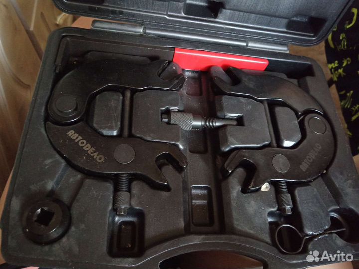 Фиксатор распредвалов