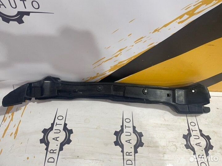 Пыльник переднего крыла правый Lexus Rx F-Sport