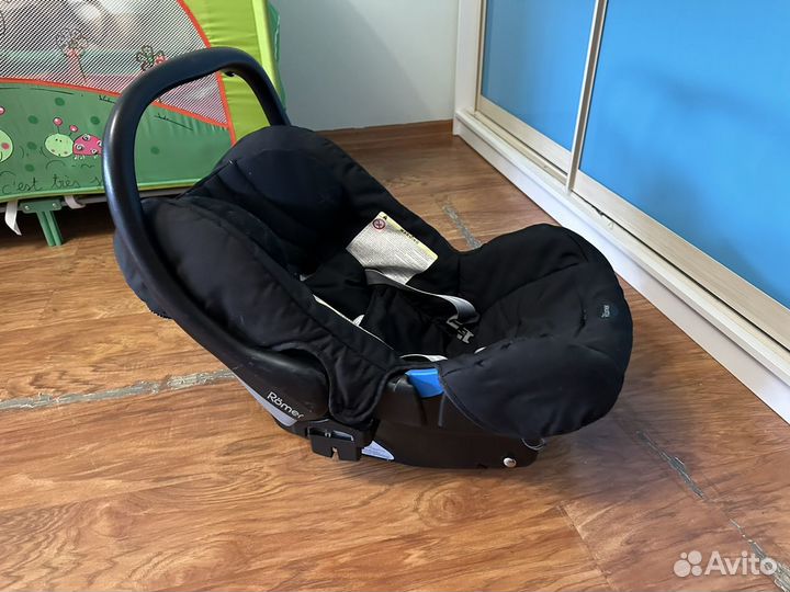 Автолюлька от 0 с базой isofix britax romer