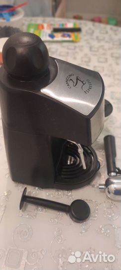 Кофеварка рожкового типа Scarlett