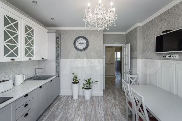 3-к. квартира, 72,3 м², 8/9 эт.