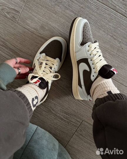 Кроссовки Air Jordan 1 Low Travis Scott