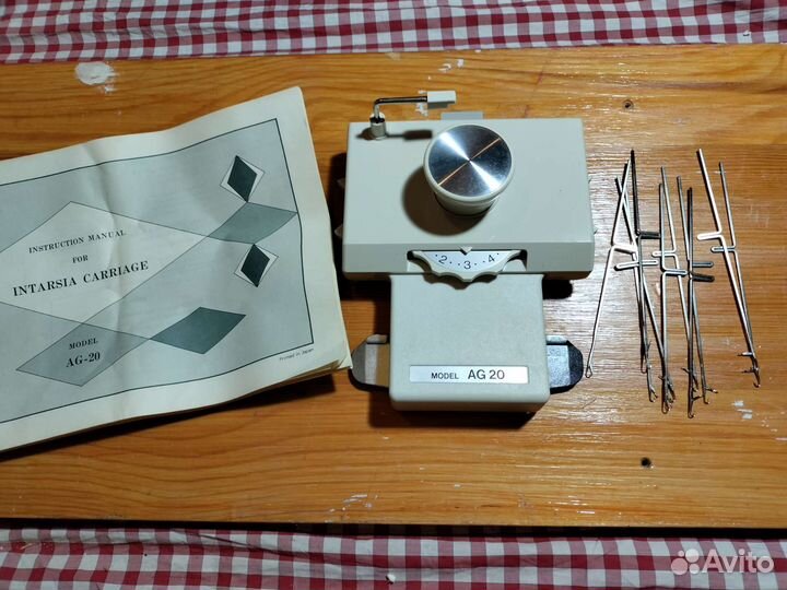 Каретки для вязальных машин