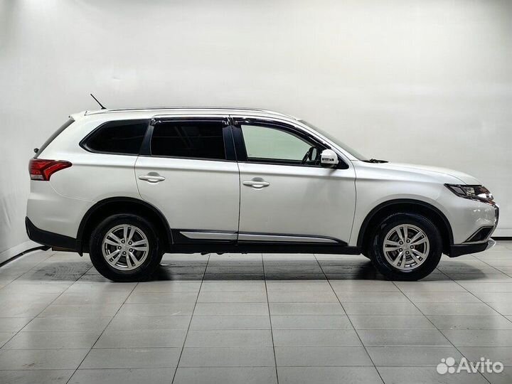 Mitsubishi Outlander 2.0 CVT, 2015, 166 220 км