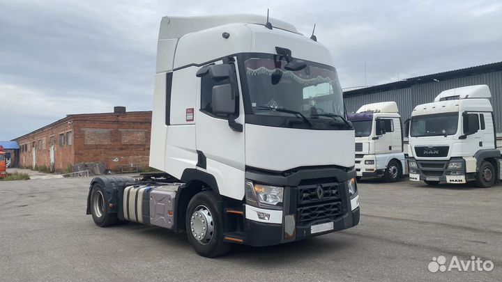 Renault T-Series, 2016