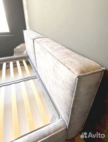 Кровать с ортопедическим основанием