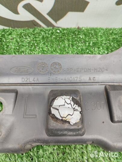 Накладка на порог наружная передняя левая Ford