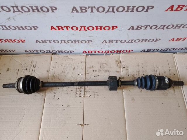 Полуось привод передний правый Toyota Yaris 1.0