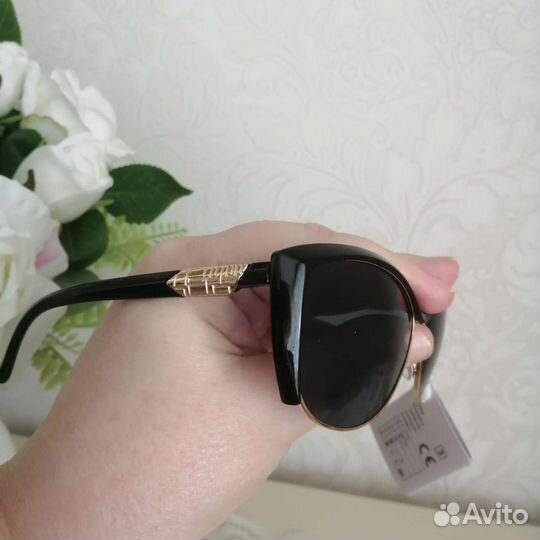 Новые стильные солнцезащитные женские очки