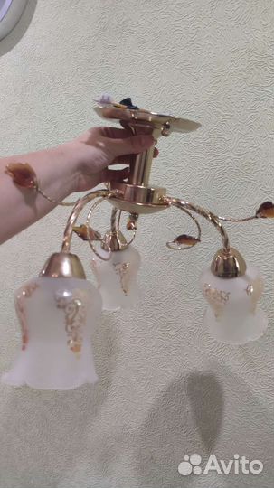Комплект люстра и бра