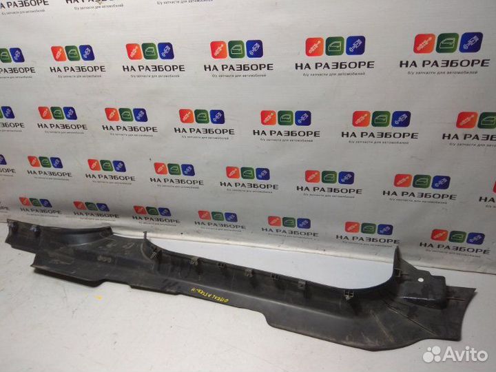 Накладка на порог внутренняя правая Opel Astra H